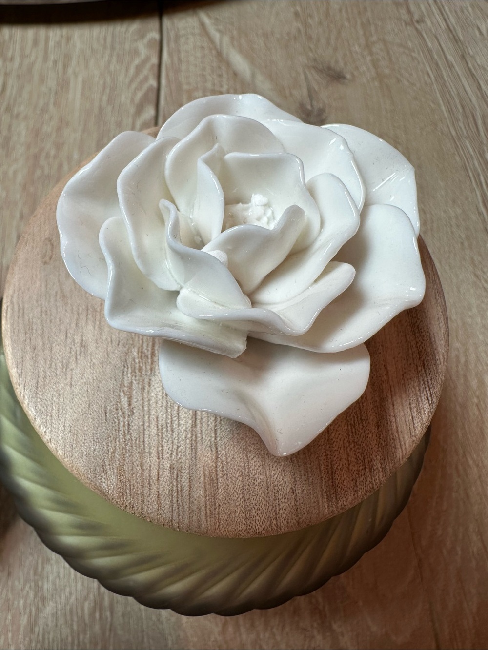 Water Lily Glass Jar Candle with White Floral Lid - Set of 2 - Picture 5 of 9